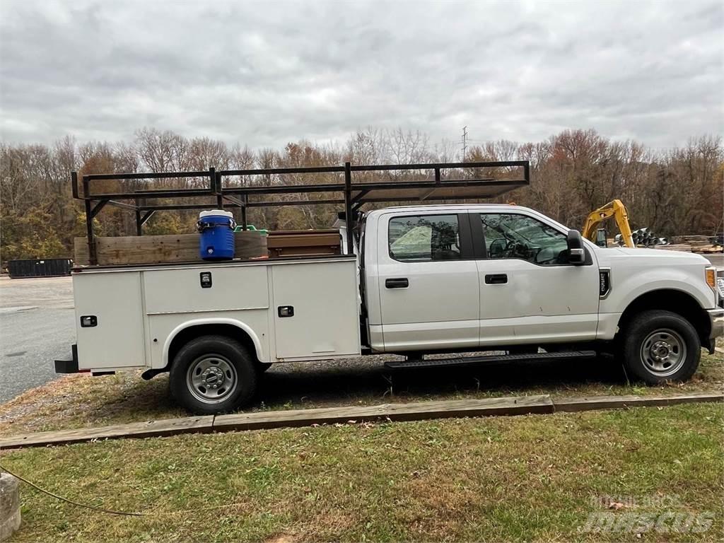 Ford F-350 Visuotinės / bendrosios paskirties automobiliai