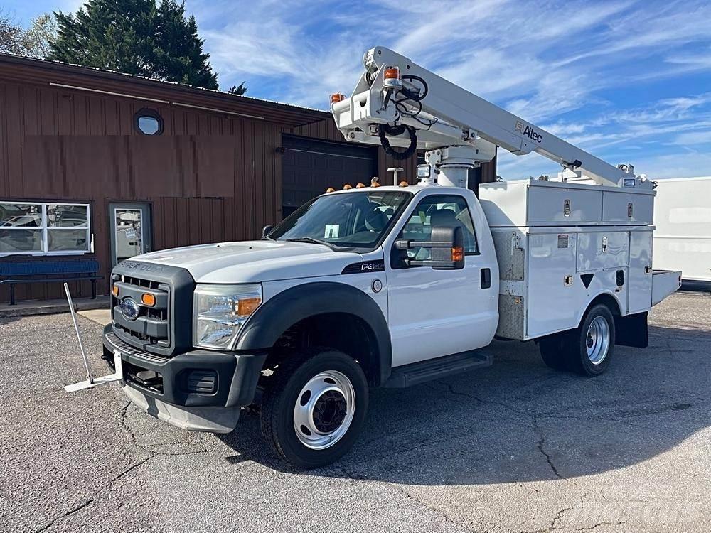 Ford F-450 Ant vilkikų montuojamos kėlimo platformos