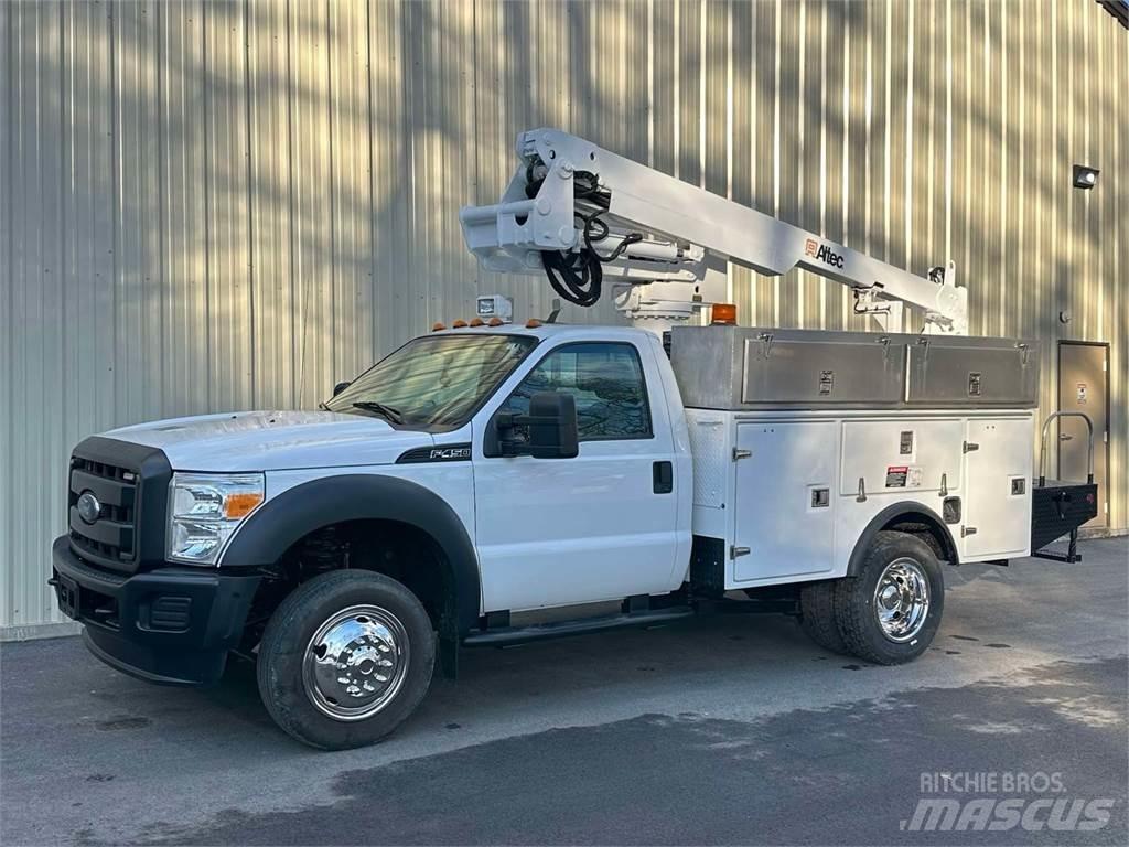 Ford F-450 Ant vilkikų montuojamos kėlimo platformos