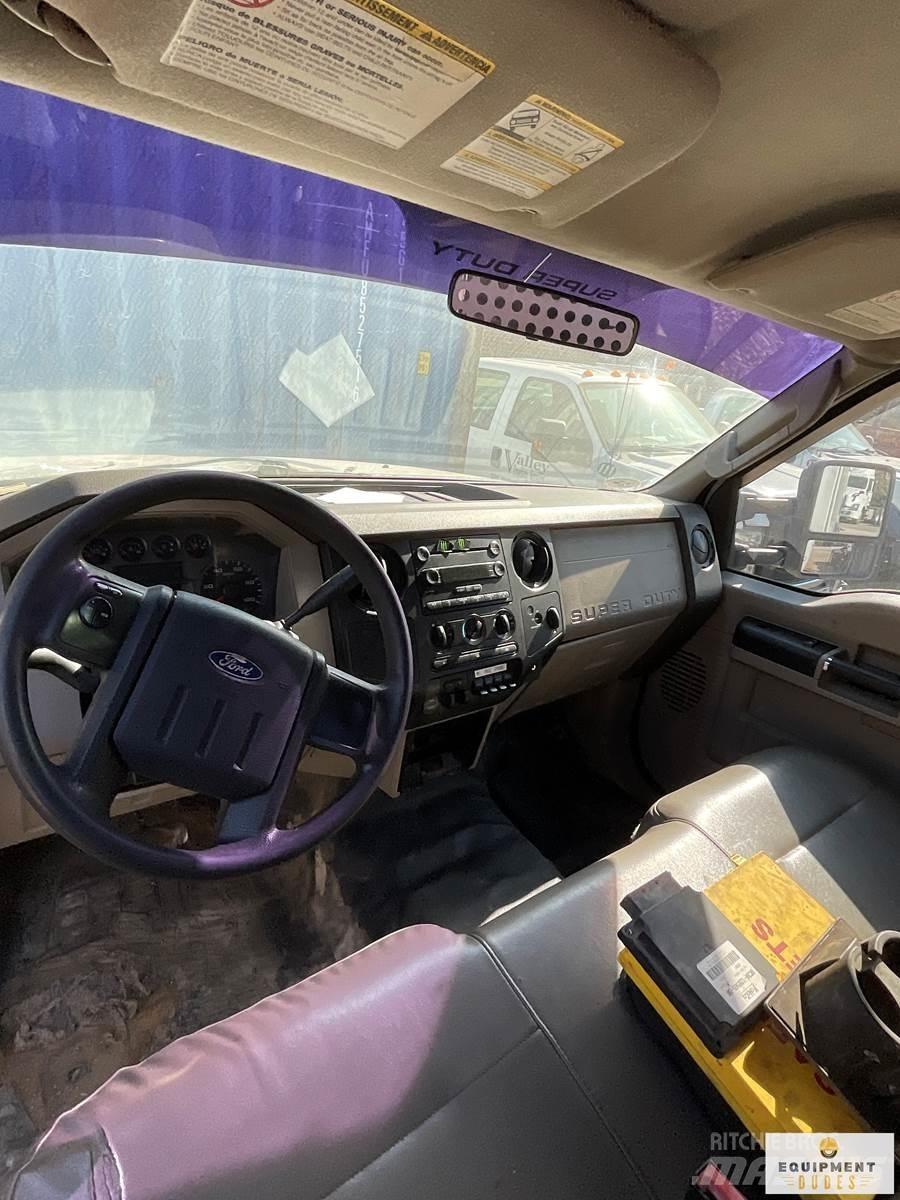 Ford F-550 Visuotinės / bendrosios paskirties automobiliai