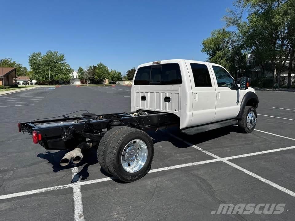 Ford F-550 Važiuoklė su kabina