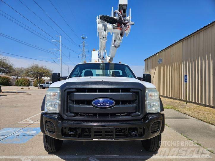 Ford F - 550 Ant vilkikų montuojamos kėlimo platformos