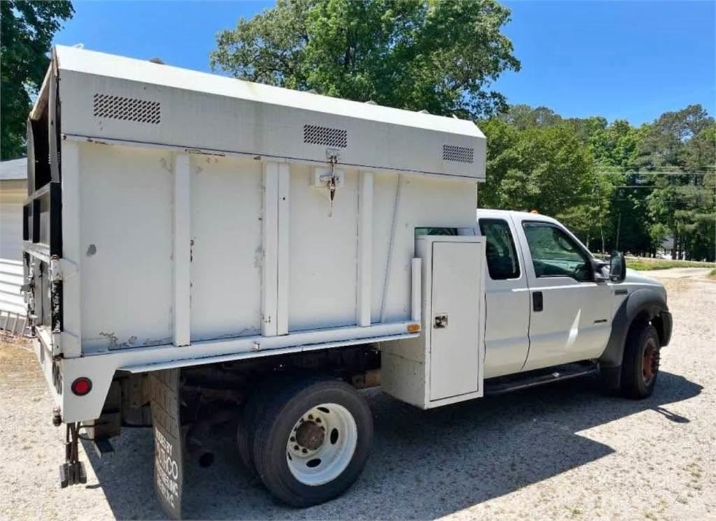 Ford F-550 Sunkvežimiai skiedroms vežti