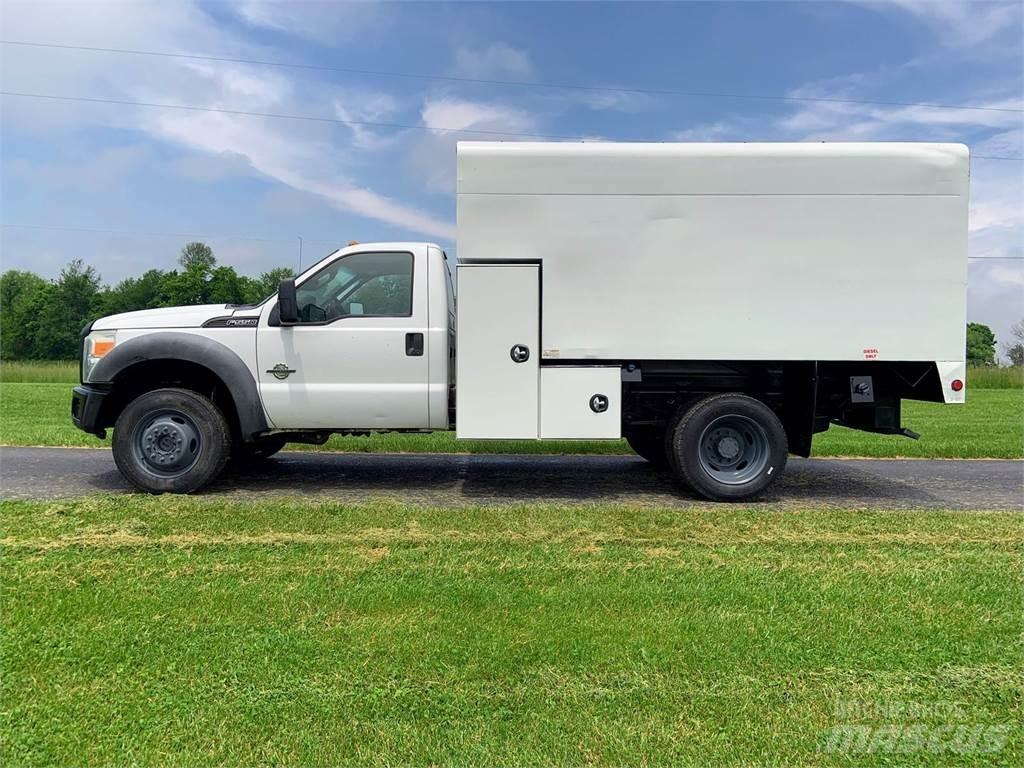 Ford F-550 Sunkvežimiai skiedroms vežti