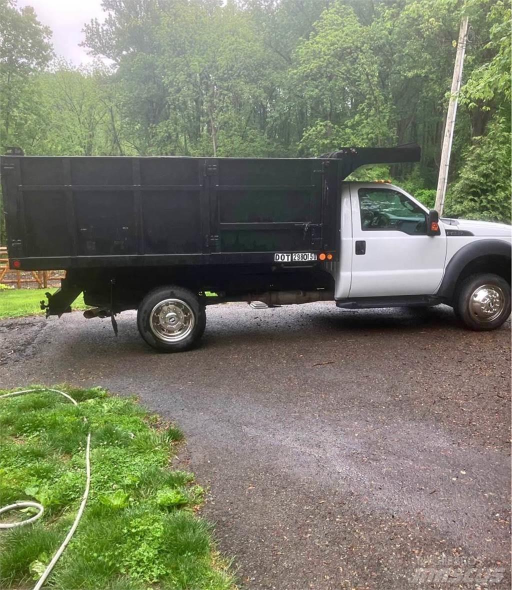 Ford F-550 Savivarčių priekabų vilkikai