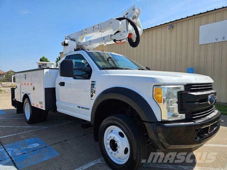 Ford F-550 Ant vilkikų montuojamos kėlimo platformos