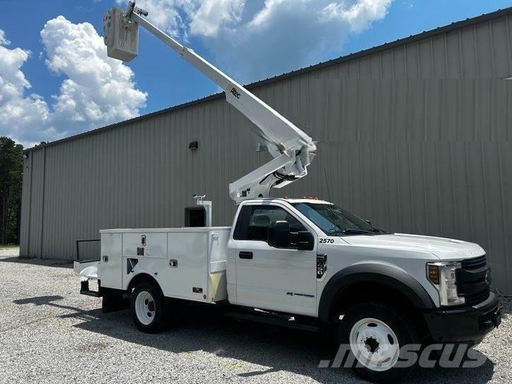 Ford F-550 Ant vilkikų montuojamos kėlimo platformos