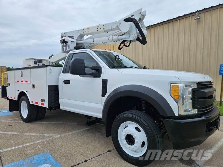 Ford F-550 Ant vilkikų montuojamos kėlimo platformos