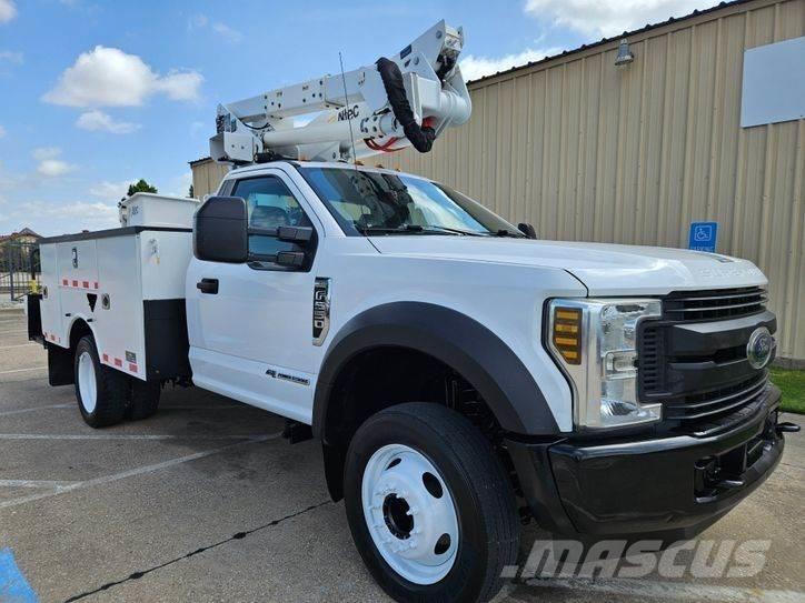 Ford F-550 Ant vilkikų montuojamos kėlimo platformos