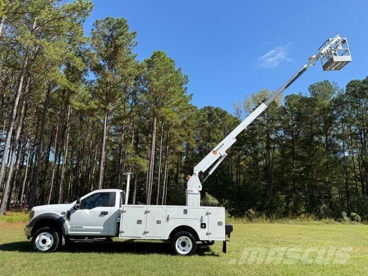 Ford F-550 Ant vilkikų montuojamos kėlimo platformos