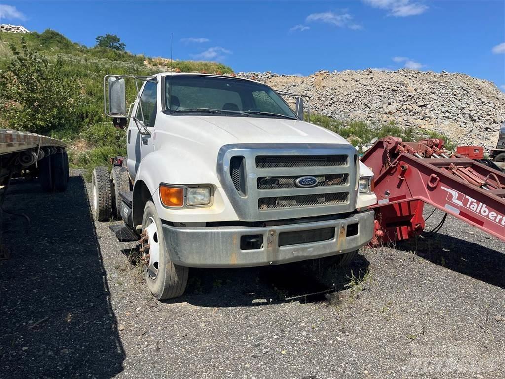 Ford F-650 Važiuoklė su kabina