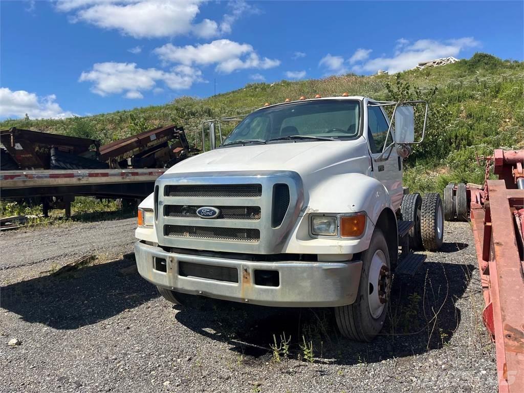 Ford F-650 Važiuoklė su kabina