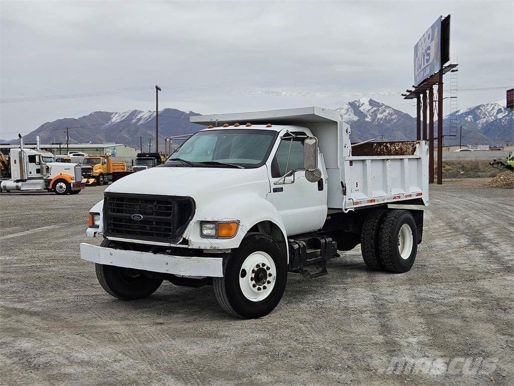 Ford F-650 Savivarčių priekabų vilkikai