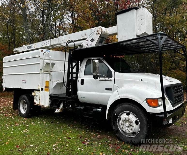 Ford F-750 Ant vilkikų montuojamos kėlimo platformos