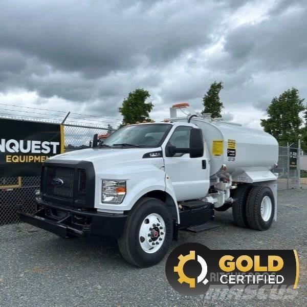 Ford F-750 Automobilinės cisternos