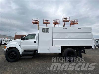 Ford F-750 Sunkvežimiai skiedroms vežti