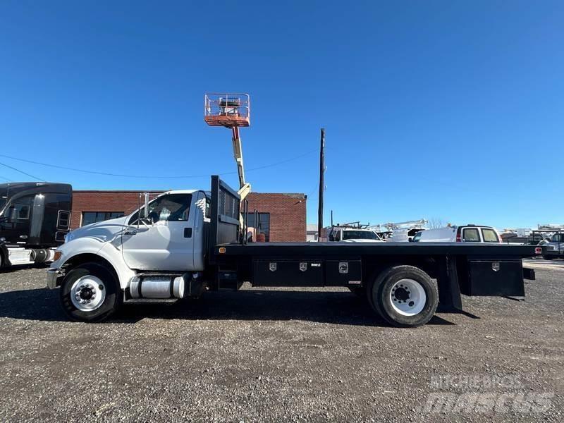 Ford F-750 Platformos/ Pakrovimas iš šono
