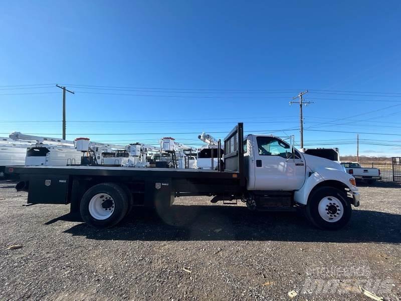 Ford F-750 Platformos/ Pakrovimas iš šono