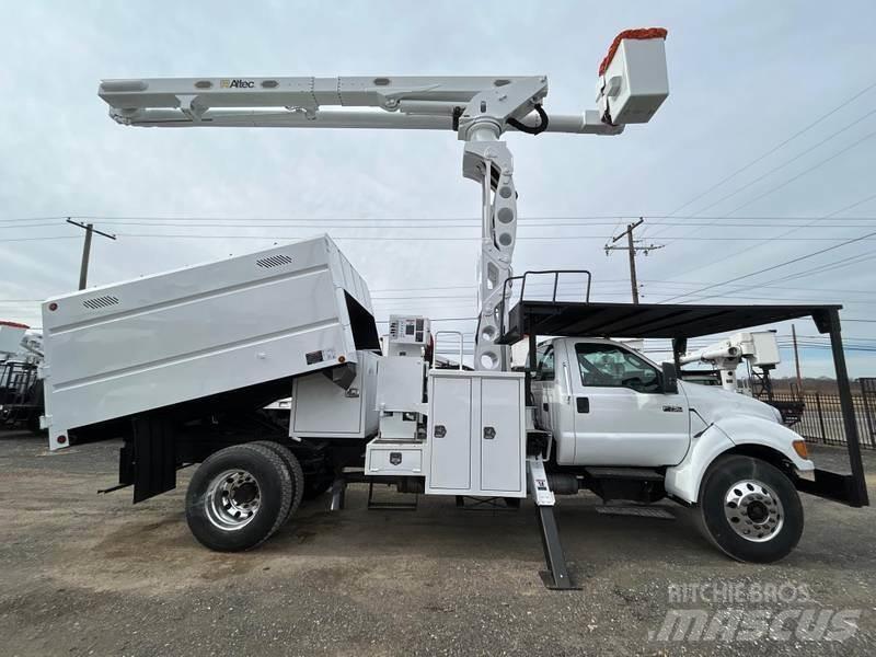 Ford F-750 Ant vilkikų montuojamos kėlimo platformos