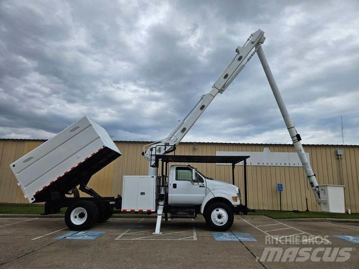 Ford F-750 Ant vilkikų montuojamos kėlimo platformos