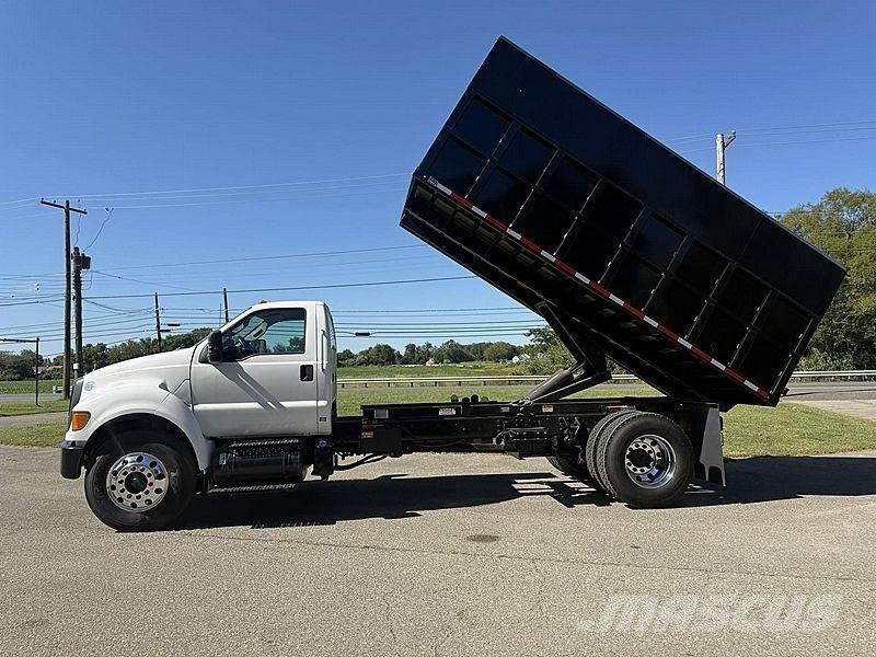 Ford F-750 Sunkvežimiai skiedroms vežti