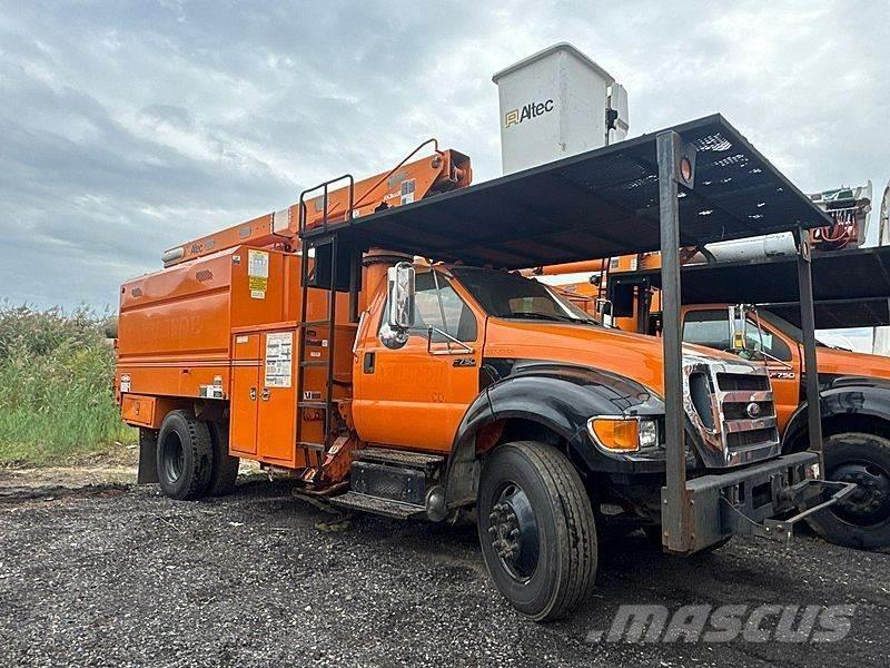 Ford F-750 Ant vilkikų montuojamos kėlimo platformos