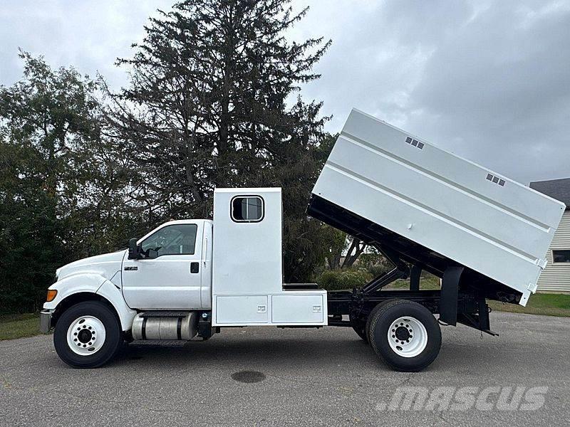 Ford F-750 Sunkvežimiai skiedroms vežti