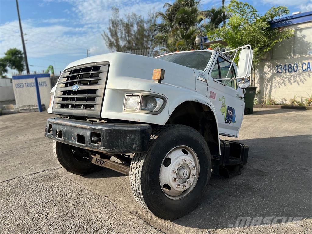Ford F-800 Transportas - Kita