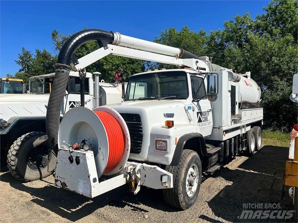 Ford L800 Kombinuotos paskirties / vakuuminiai sunkvežimiai