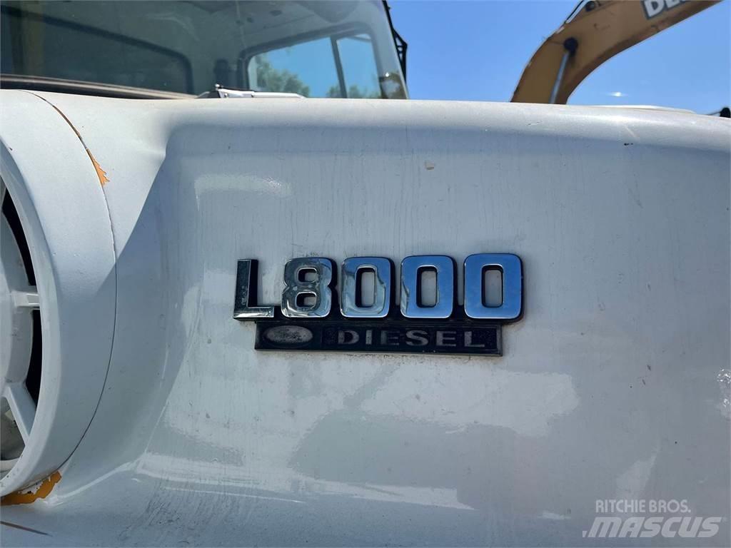 Ford L800 Kombinuotos paskirties / vakuuminiai sunkvežimiai
