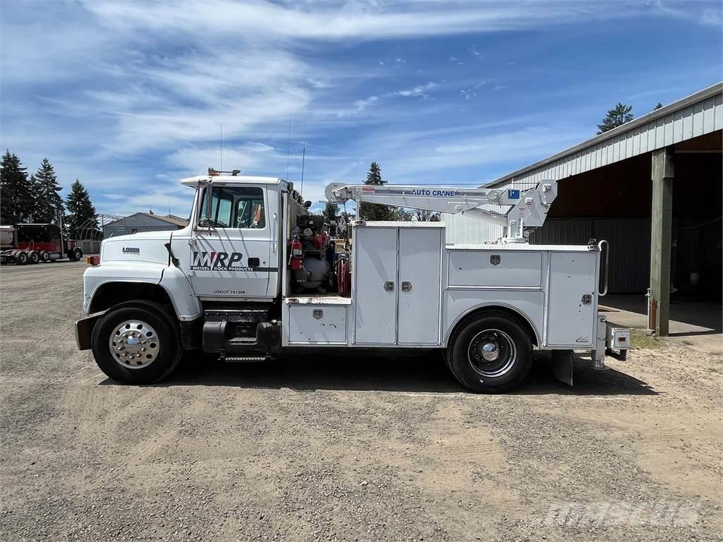 Ford L8000 Visuotinės / bendrosios paskirties automobiliai