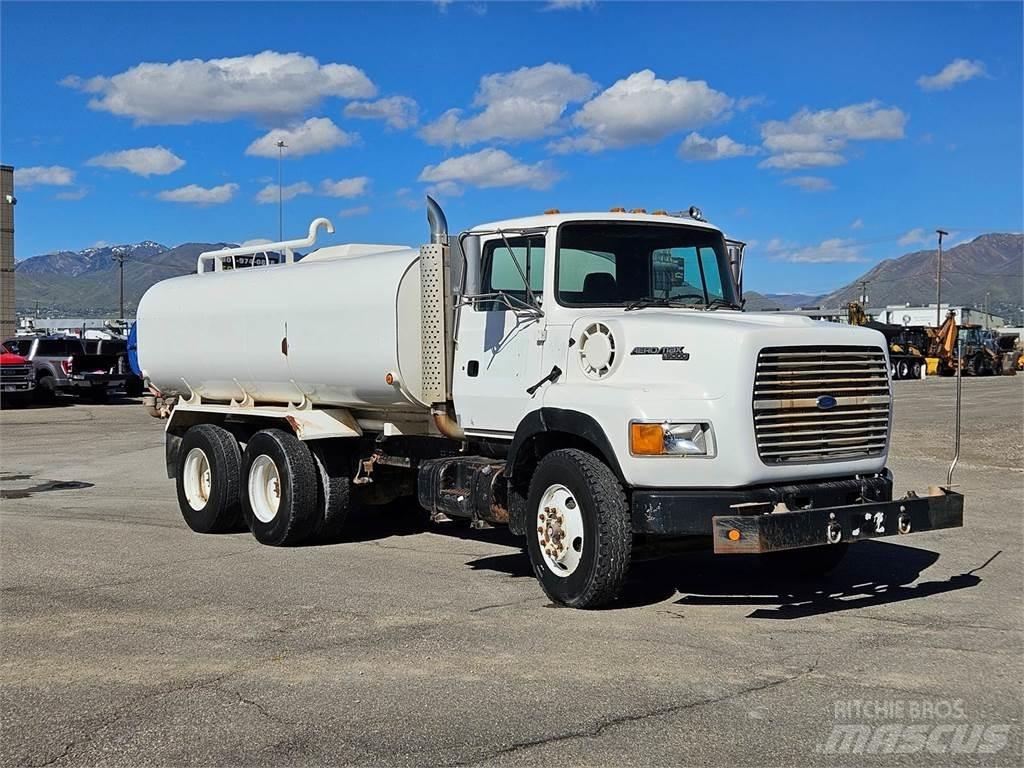 Ford L9000 Automobilinės cisternos