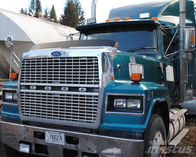 Ford LTL9000 Naudoti vilkikai
