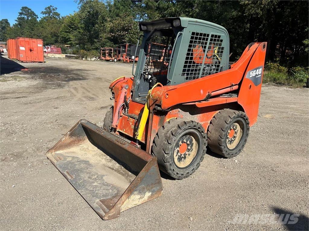 Gehl 5640E Vikšriniai krautuvai