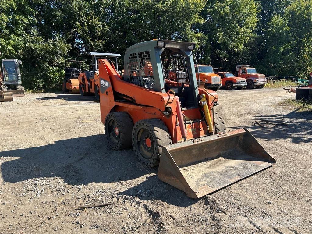 Gehl 5640E Vikšriniai krautuvai