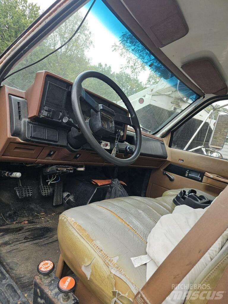 GMC C6000 Sunkvežimiai skiedroms vežti
