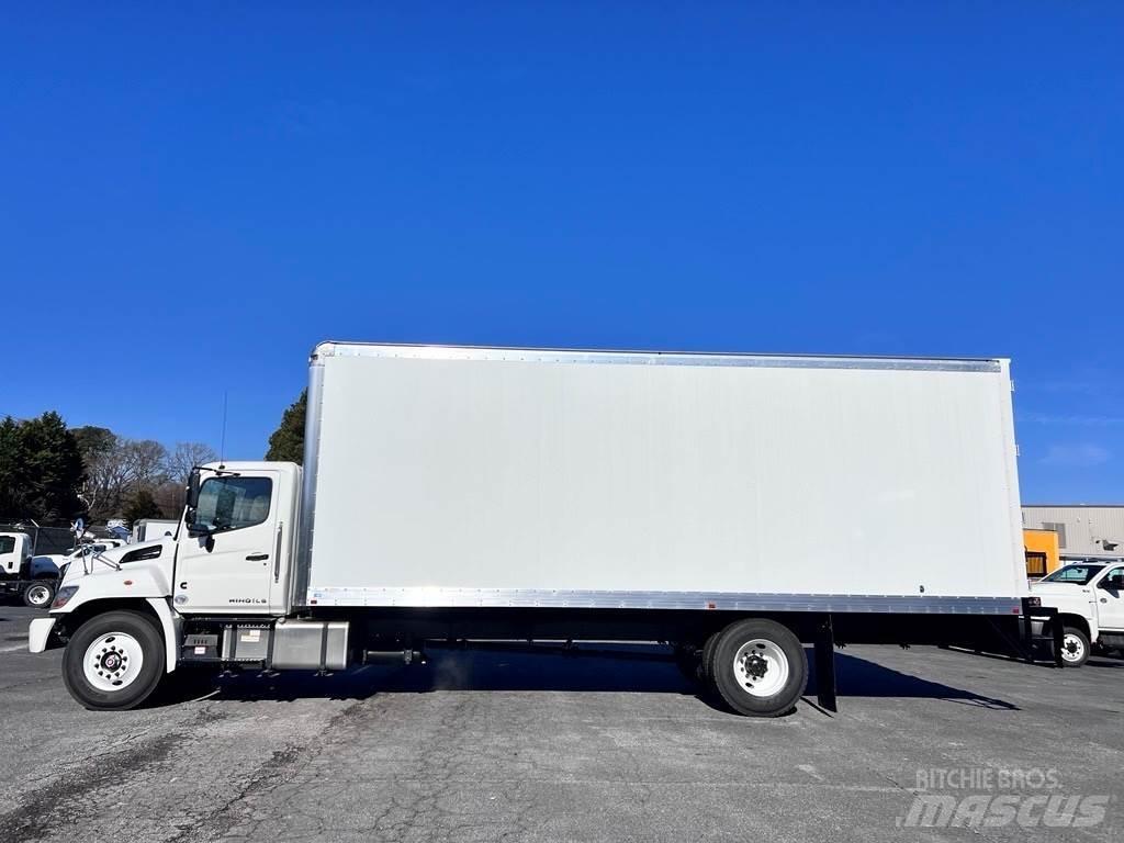 Hino L6 Sunkvežimiai su dengtu kėbulu