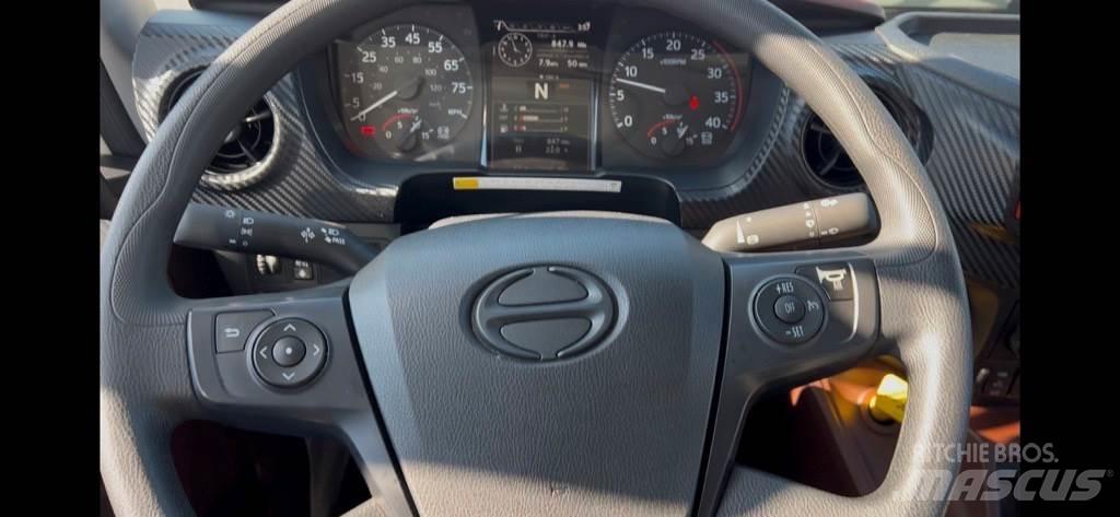 Hino L6 Sunkvežimiai su dengtu kėbulu
