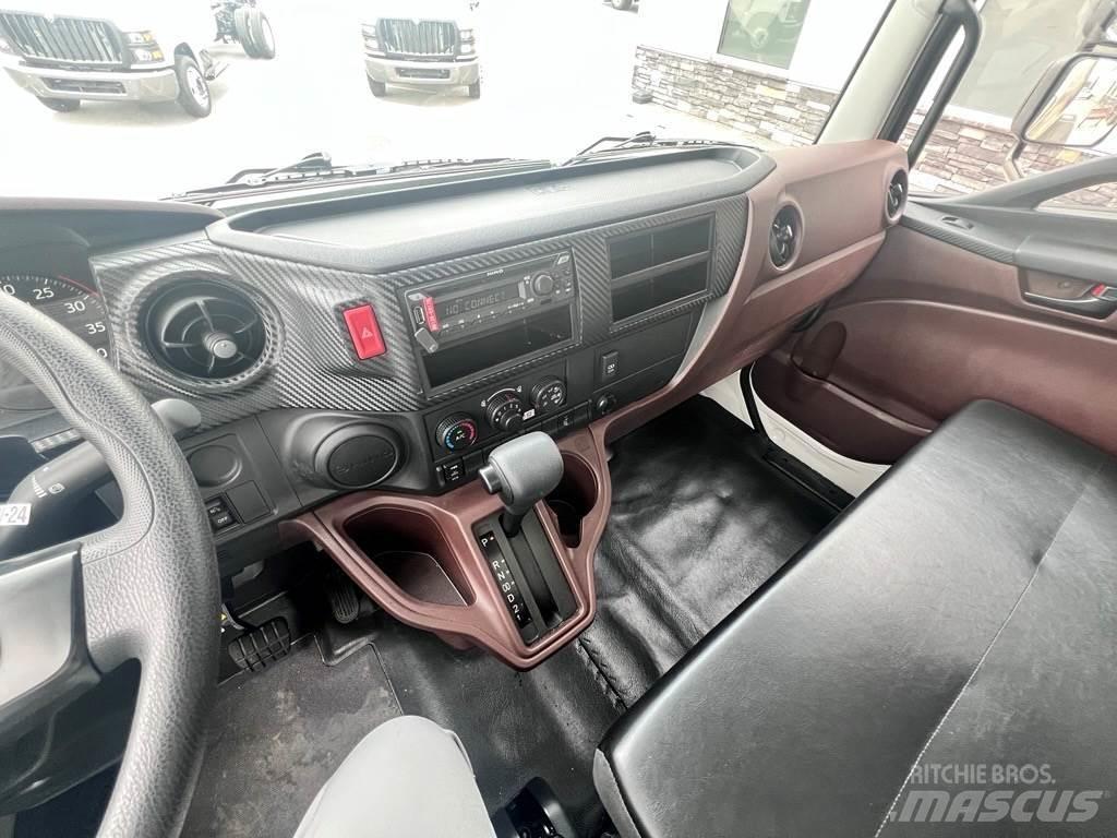Hino L6 Sunkvežimiai su dengtu kėbulu