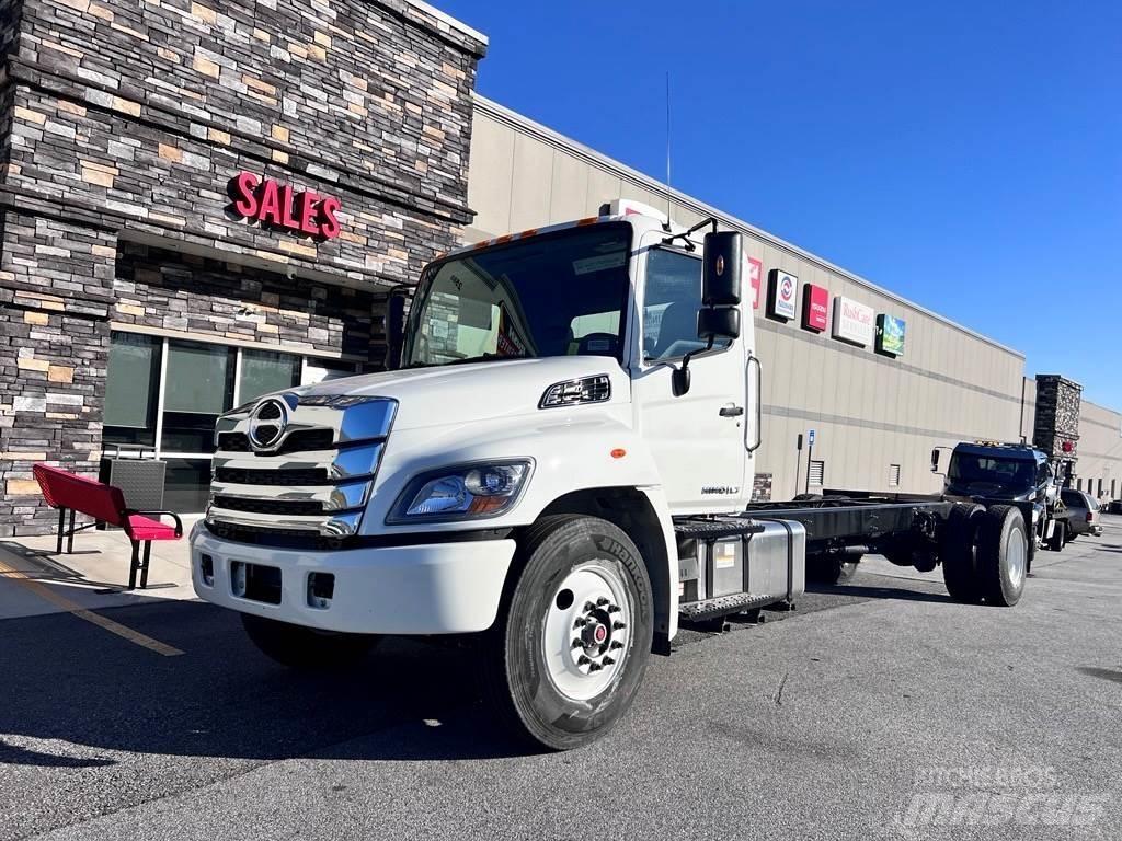 Hino L7 Važiuoklė su kabina