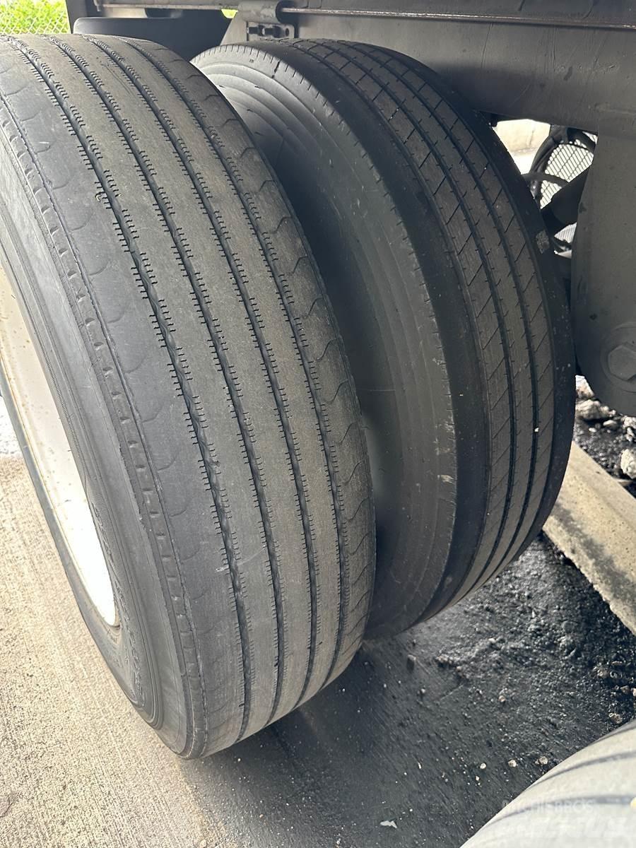 Hyundai  Dengtos priekabos