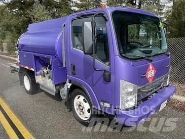 Isuzu NPR Automobilinės cisternos