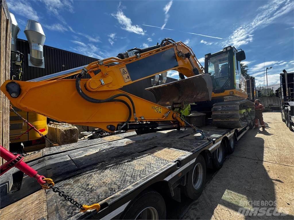 JCB 220XLC Vikšriniai ekskavatoriai
