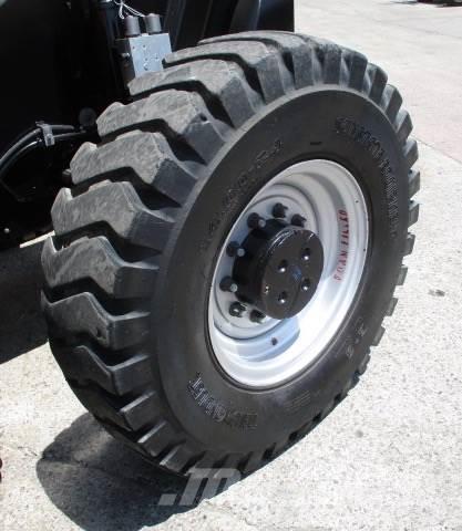 JLG 1055 Teleskopiniai krautuvai