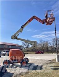 JLG 450AJ Vertikalūs stiebiniai keltuvai