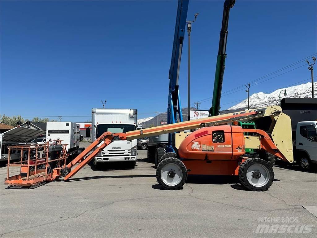 JLG 600AJ Teleskopiniai keltuvai