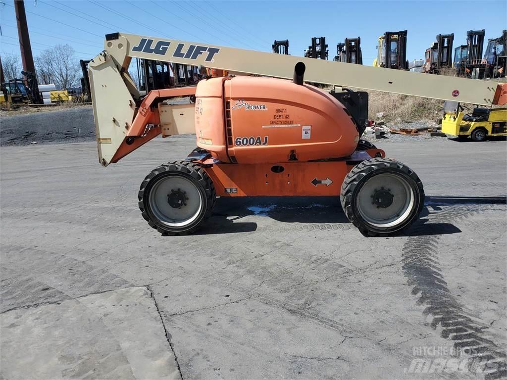 JLG 600AJ Alkūniniai keltuvai