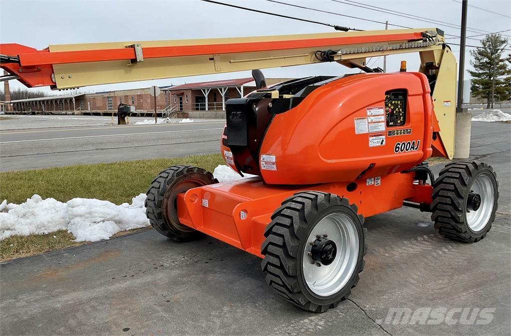 JLG 600AJ Kiti keltuvai ir platformos