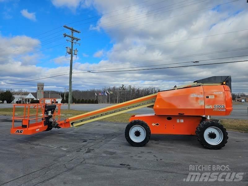 JLG 600S Teleskopiniai keltuvai