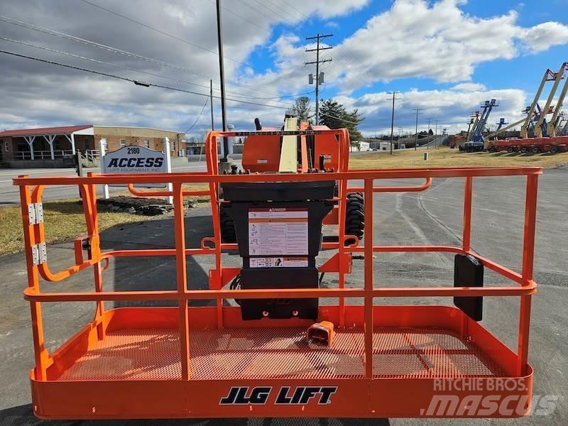 JLG 600S Teleskopiniai keltuvai